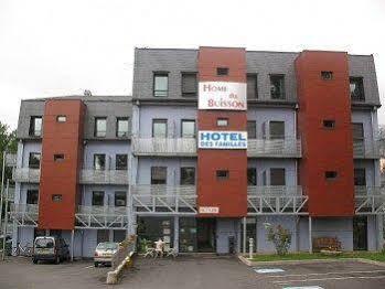 Home Du Buisson Hotel Des Familles Isle Bagian luar foto